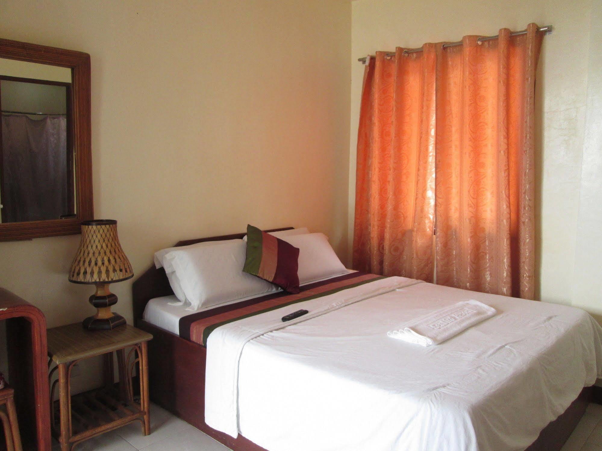 Seabird International Resort Balabag  Екстериор снимка
